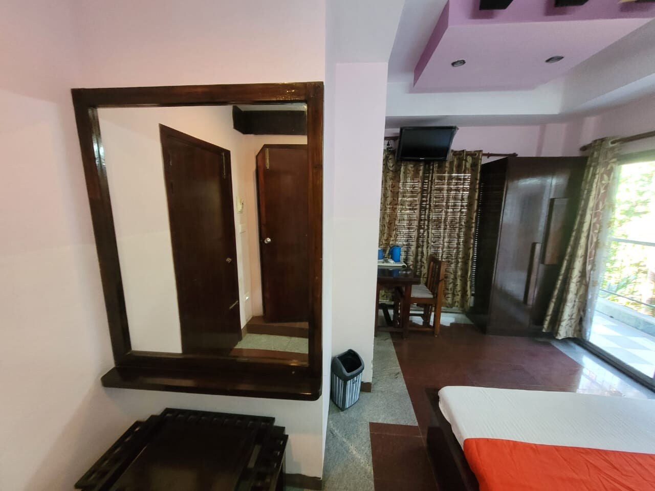 Clarz Guest House